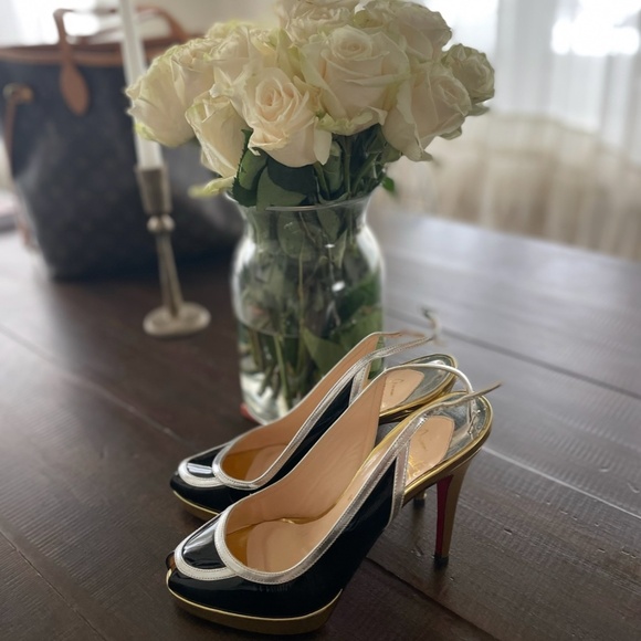 Christian Louboutin NEVER WORN - Picture 1 of 11